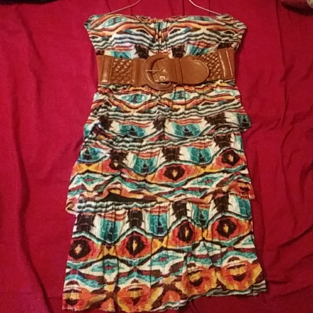Adorable strapless dress